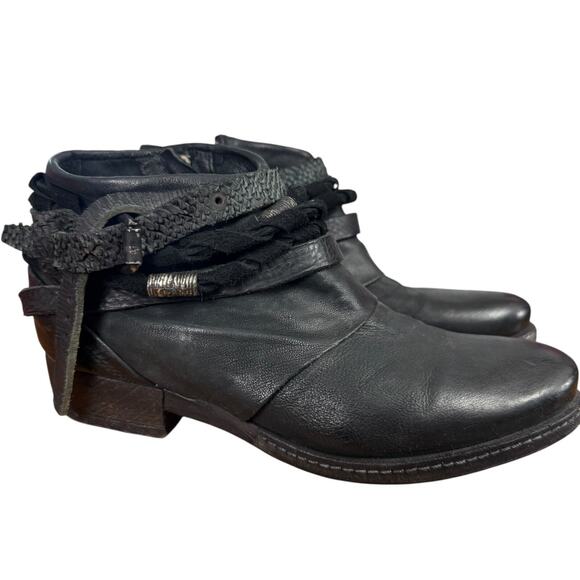 A.S. 98 Begonia Strappy Buckle Moto Black Leather Ankle Booties Boots 38 7.5/ 8